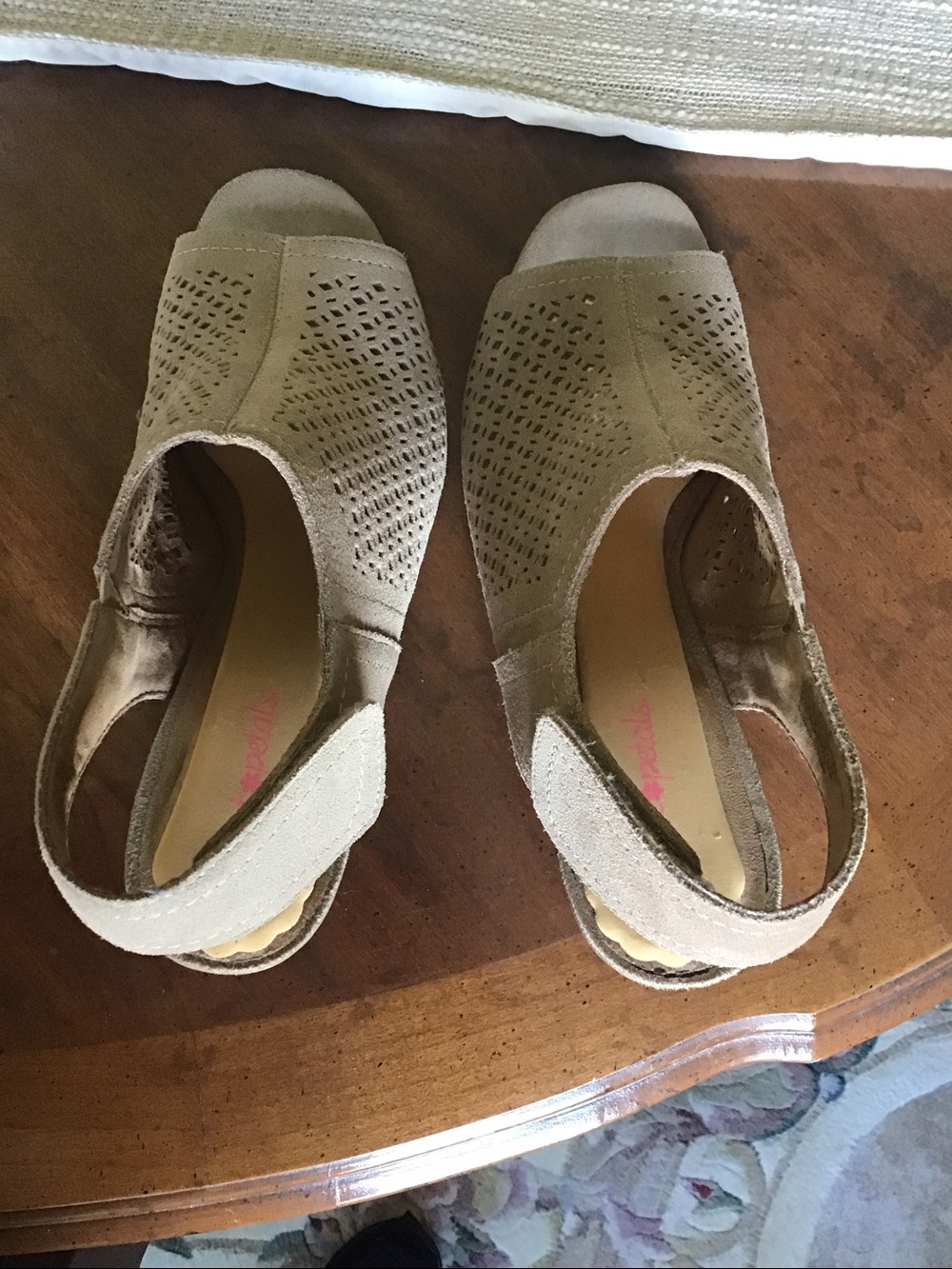 Sonoma Beige Peep-Toe Laser Cut Sandals - Picture 3 of 5